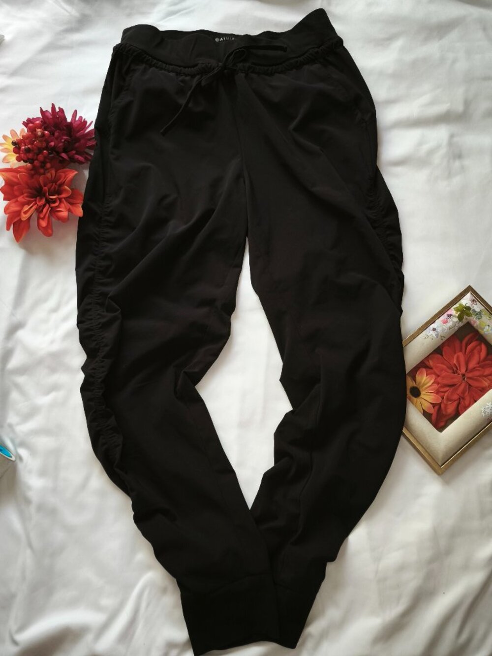THLETA Black Athletic Jogger Lounge Pants - Women's Size 2
